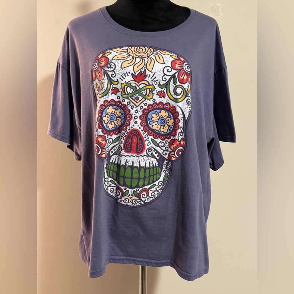 EUC Hasta Siempre Purple and White Sugar Skull Day Of The Dead Graphic Tee XXL